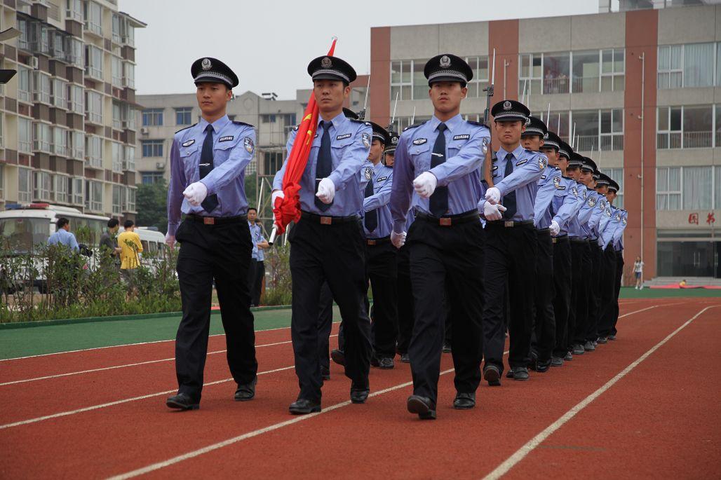 如何报考警察公务员，条件详解