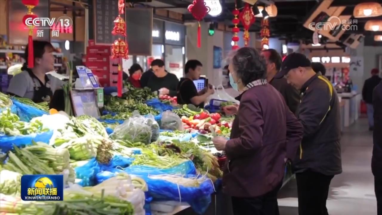 早上南川百货批发市场的繁华与活力